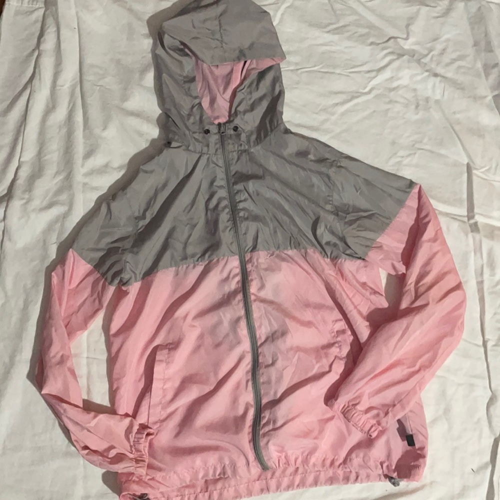 Essential light rain jacket | adult medium | good condition